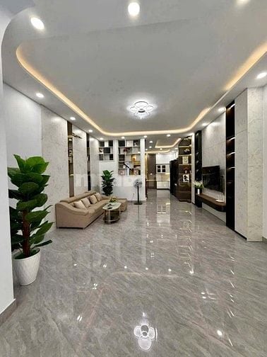 CHÍNH CHỦ BÁN NHÀ Đ NGUYỄN TRỌNG TUYỂN, TÂN BÌNH, SỔ HỒNG RIÊNG