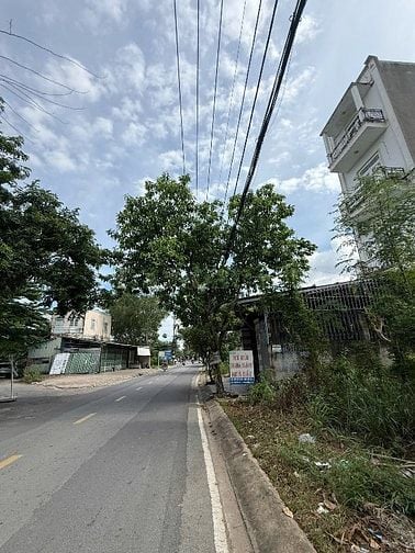 Mặt tiền rẻ nhất Võ Văn Hát, 176m2, ngang 5m, xây cao ngay khu vip ĐH 