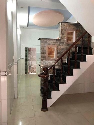 Cho thuê nhà 2 hẻm 4m(XH) Tám Danh, P.4, Q.8 giá 12tr