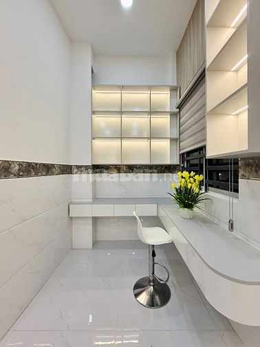 CHỦ BÁN NHÀ ĐẸP MỚI NGANG 5,5M ĐÚC 1LẦU 3PN GIÁ MỀM CHO KHÁCH MAU LẸ