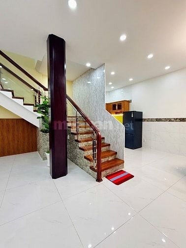 CHỦ BÁN NHÀ ĐẸP MỚI NGANG 5,5M ĐÚC 1LẦU 3PN GIÁ MỀM CHO KHÁCH MAU LẸ