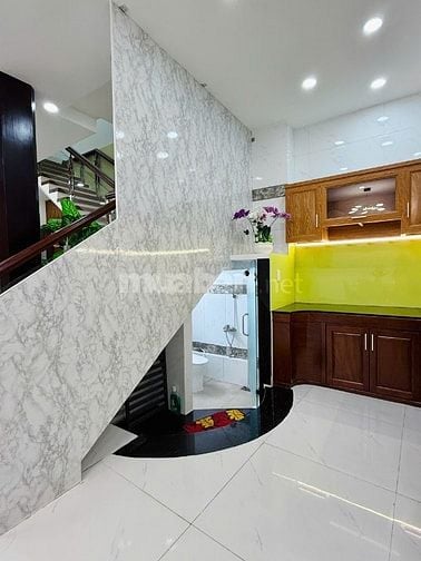 CHỦ BÁN NHÀ ĐẸP MỚI NGANG 5,5M ĐÚC 1LẦU 3PN GIÁ MỀM CHO KHÁCH MAU LẸ