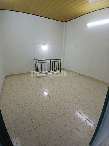 Cho thuê nhà nguyên căn Trần Khánh Dư, Trung tâm Quận 1, sạch đẹp