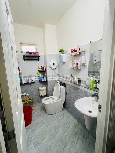 CC bán nhà hxh dương quảng hàm ngay phạm huy thông, dt 58m2(4x15m)