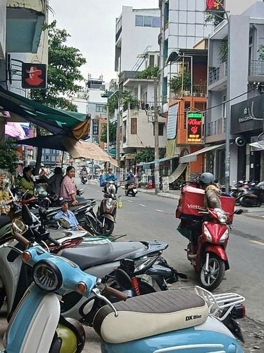Cho thuê nhà nguyên căn Trần Khánh Dư, Trung tâm Quận 1, sạch đẹp