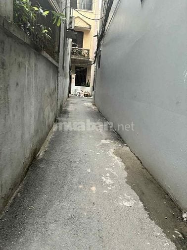 Nhà 6 tầng sử dụng làm kinh doanh  dịch vụ-Gần phố-Đạt chuẩn pccc-Dòng