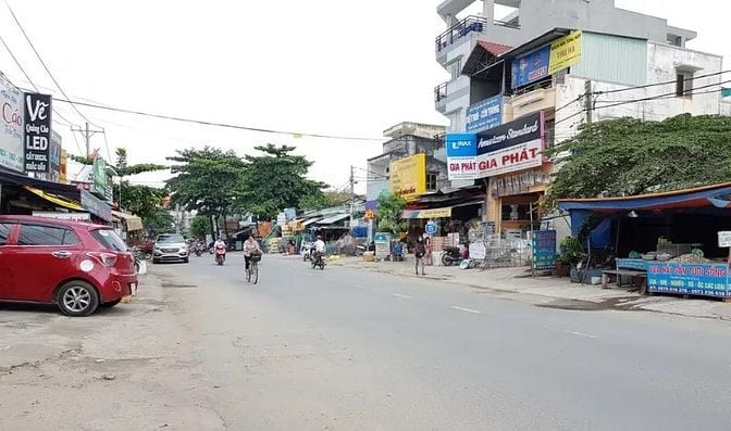 Bán gấp đất 1680m2 thổ cư Mặt tiền Lã Xuân Oai (30x58m) giá chỉ 55 tỷ