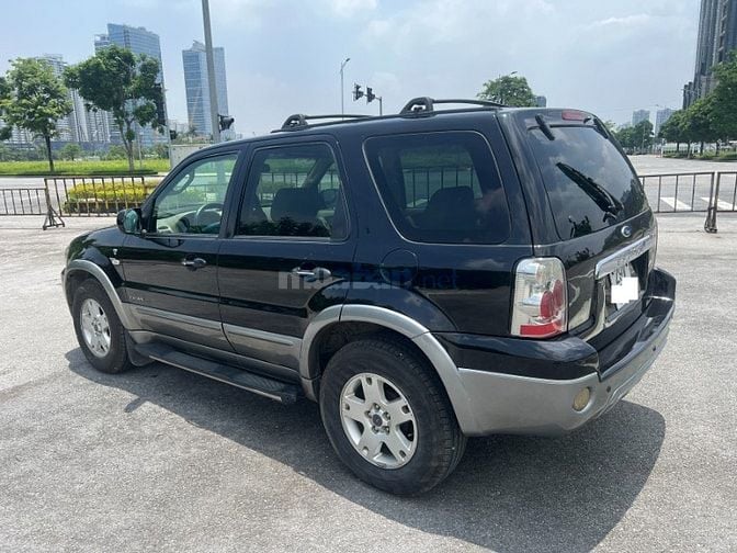 Bán xe Ford Escape 3.0L AT 4WD màu đen