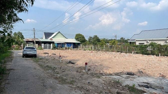 Bán gấp lô đất Trung Lập Hạ 98m² thổ đường kênh N31A giá chỉ 1,25 tỷ 