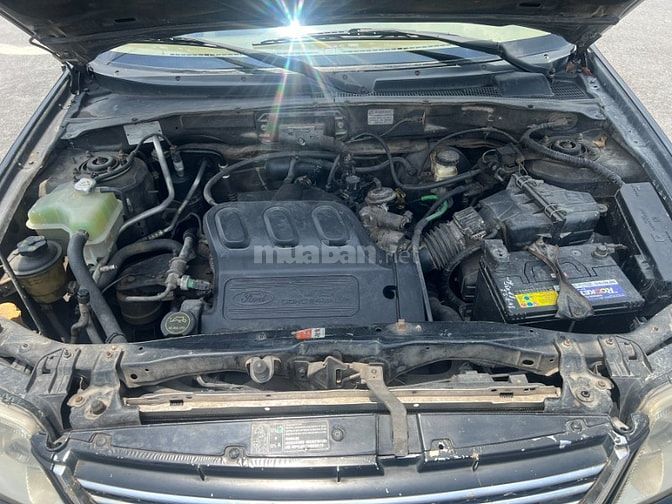 Bán xe Ford Escape 3.0L AT 4WD màu đen