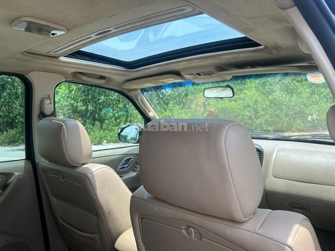 Bán xe Ford Escape 3.0L AT 4WD màu đen