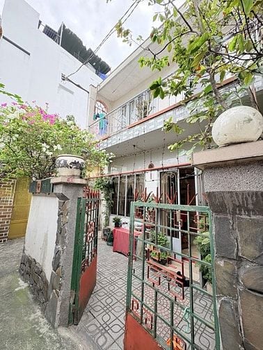 Bán nhà CÁCH MẠNG THÁNG 8 - 90M2 - NỞ HẬU - 30M RA MẶT TIỀN 