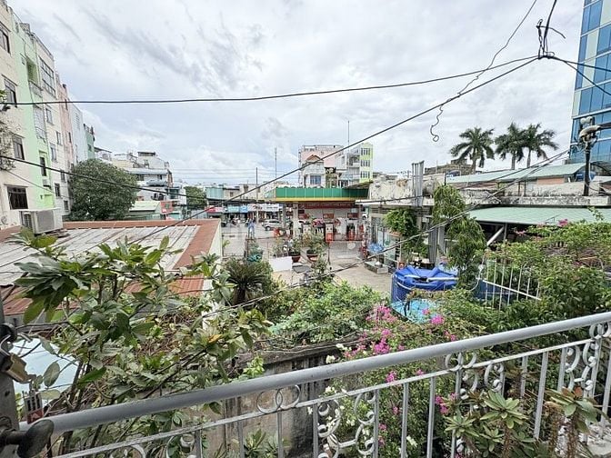 Bán nhà CÁCH MẠNG THÁNG 8 - 90M2 - NỞ HẬU - 30M RA MẶT TIỀN 