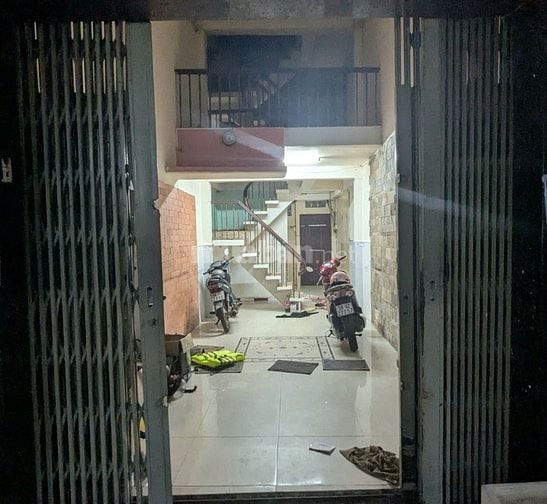 Cho thuê nhà mặt tiền Đội Cung, P.11, Q.11 giá 16tr