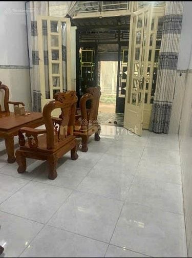 Cần cho thuê nhà nguyên căn hẻm xe hơi đường Chánh Hưng giá 18 triệu