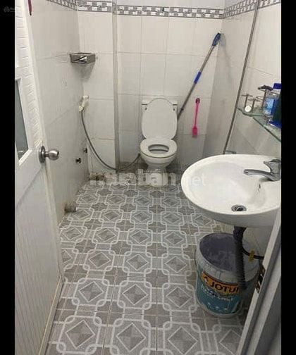 Cần cho thuê nhà nguyên căn hẻm xe hơi đường Chánh Hưng giá 18 triệu