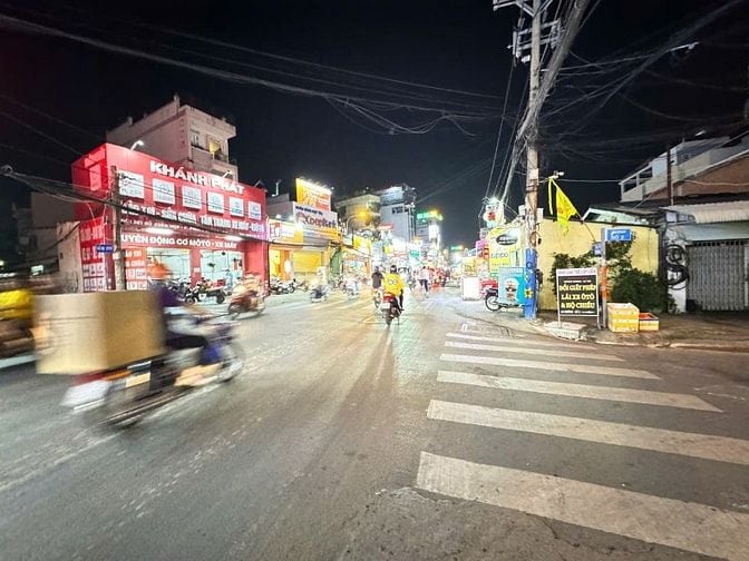 Siêu vị trí, Góc 2MT Đỗ Xuân Hợp (14x36m), HĐT: 210tr/tháng Giá 58 tỷ