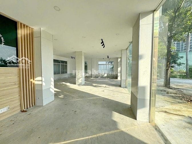 Mặt tiền 1.000 m2 chính chủ cho thuê giá rẻ Tân Thuận quận 7 HCM