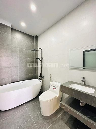 Chính Chủ Bán Biệt Thự KĐT Dịch Vọng . Mặt Phố Chính Thọ Tháp