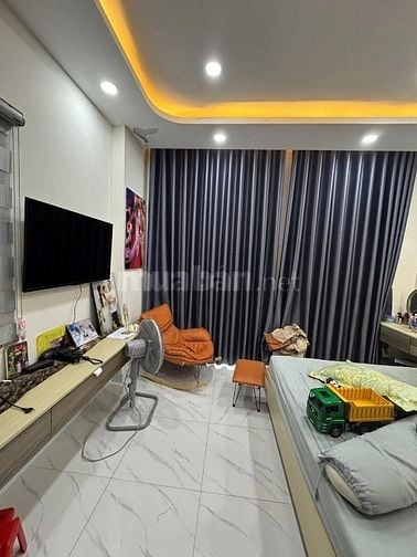 Chủ xoay vòng vốn bán gấp căn nhà, DT 42m2 Nguyễn Bặc, Tân Bình. 