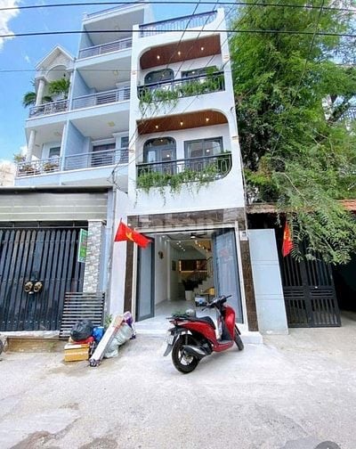 Bán nhà MT Sư Vạn Hạnh Q10 dt: 3.2m x 11m 1 lững 1 lầu giá 6 tỷ 8.