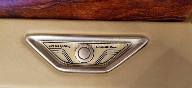 Nghệ sĩ Bán rẻ siêu phẩm FORD TOURNEO 2022 VIP LIMOUSINE PRESIDENT 