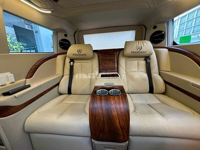 Nghệ sĩ Bán rẻ siêu phẩm FORD TOURNEO 2022 VIP LIMOUSINE PRESIDENT 