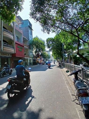 NHÀ 2 MT LÊ TUẤN MẬU P13 Q6 (4 X 25) 3 TẦNG. GIÁ 15 TỶ
