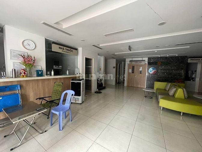 Cho thuê nhà 79 Điện Biên Phủ, Đa Kao, Q1. Trệt, 2 lầu, 14x21 chỉ 245t