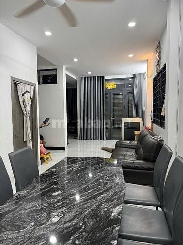 Bán nhà 1 lầu giá 10,5 tỷ phường Bình Trưng TP HCM