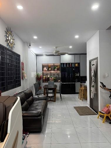 Bán nhà 1 lầu giá 10,5 tỷ phường Bình Trưng TP HCM