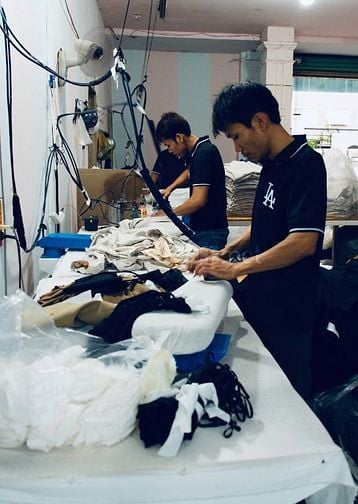 Cty cần tuyển thợ ủi nam làm việc tại đường Hòa Bình, Quận Tân Phú