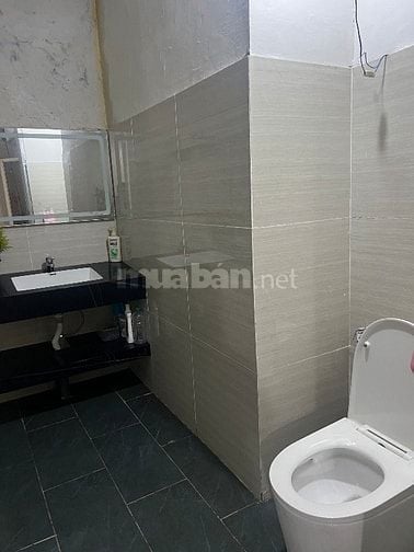 Nhà nguyên căn cho thuê kdc yên tĩnh,