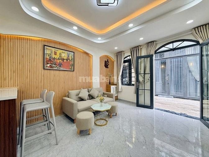 Chủ kẹt tiền bán căn 35 m2 Huỳnh Văn Bánh giá 2 tỷ 980 2 tầng tiệnthuê