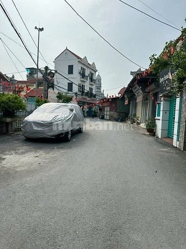 Bán đất Thổ Cư, 2 Mặt Thoáng, Đường Ô Tô, TT Hoài Đức. Giá: 91tr/m2