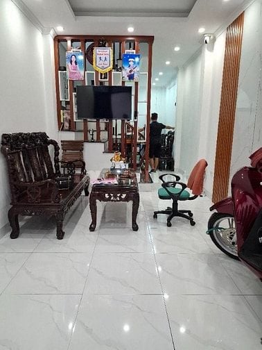 CHỦ GỬI BÁN NHÀ Ỷ LA 35M/5T, NHÀ ĐẸP NGÕ THÔNG GIÁ 6,6 TỶ