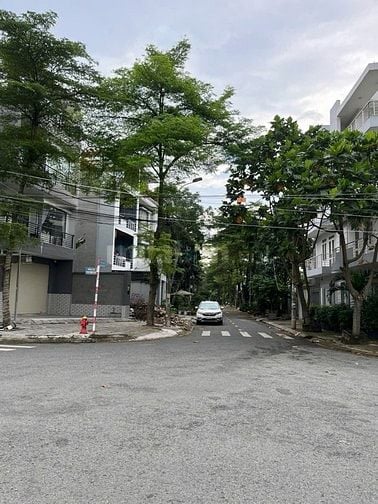 Cho thuê nhà nguyên căn mặt tiền đường 12m, khu dân cư Phú Lợi P7 Q8 