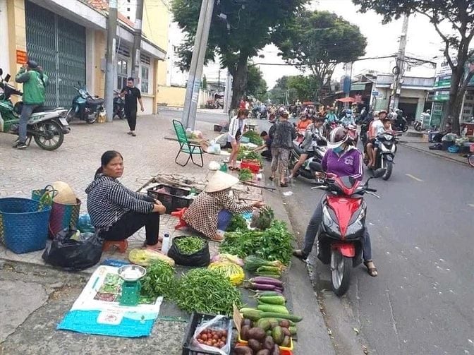 EM CẦN BÁN GẤP MIẾNG ĐẤT NHÀ  