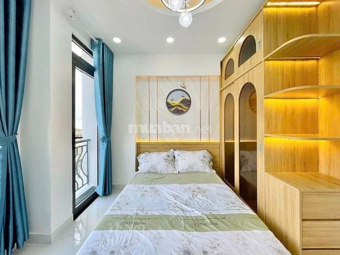 🔥 Nhà 3 Tầng Có Sân Thượng – Hẻm 5m Phan Đăng Lưu – Chỉ 2 Tỷ 550!