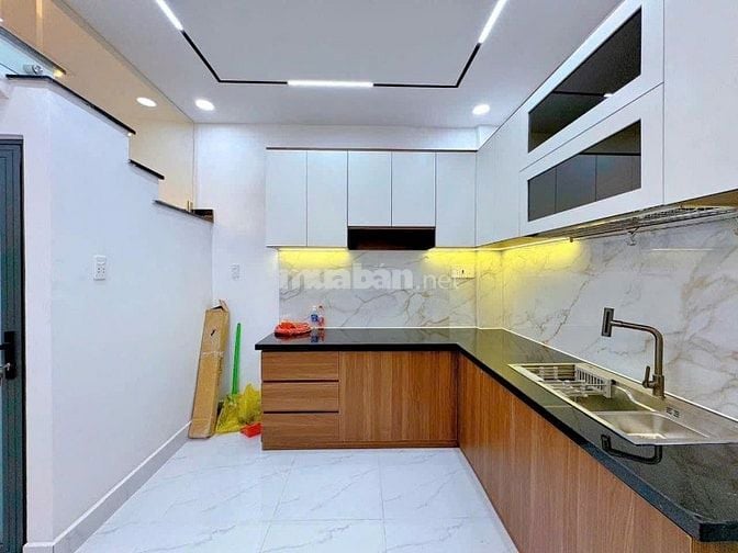 Bán nhà đẹp SHR ngay Thích Quảng Đức-P5-Phú Nhuận 2tỷ550 Hẻm ô tô   