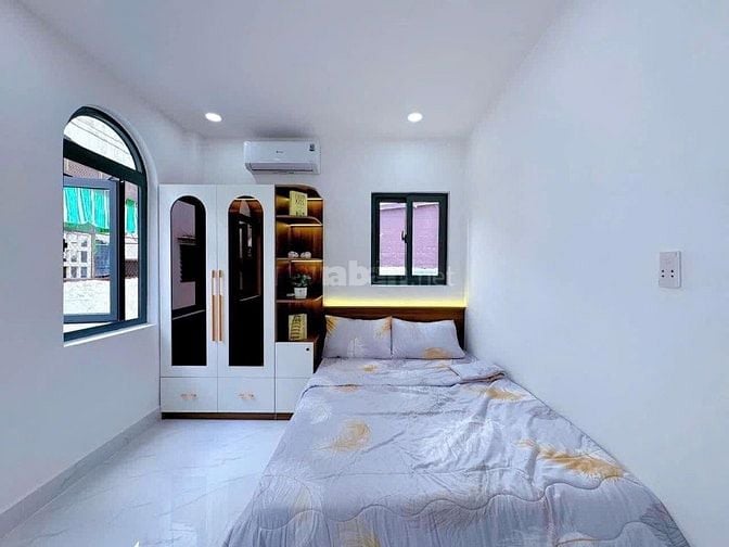 Bán nhà đẹp SHR ngay Thích Quảng Đức-P5-Phú Nhuận 2tỷ550 Hẻm ô tô   