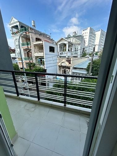 PHÒNG BAN CÔNG RỘNG THOÁNG MÁT SẠCH