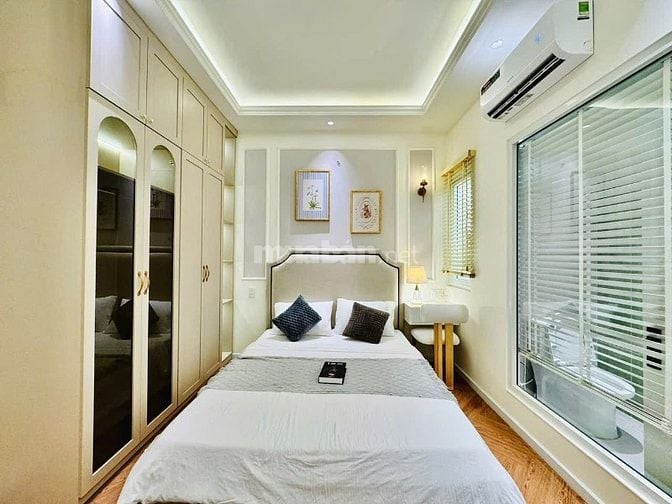 Xoay vốn bán gấp nhà 48m2 Hồng Lạc, P10, Tân Bình, cho thuê 14tr/tháng