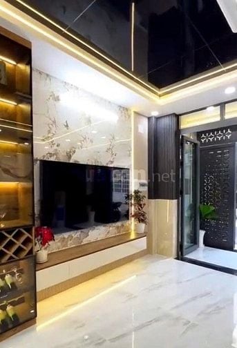 Nhà có thang máy. Đường D2, Bình Thạnh giá TL 4ty880 với 138,5m2