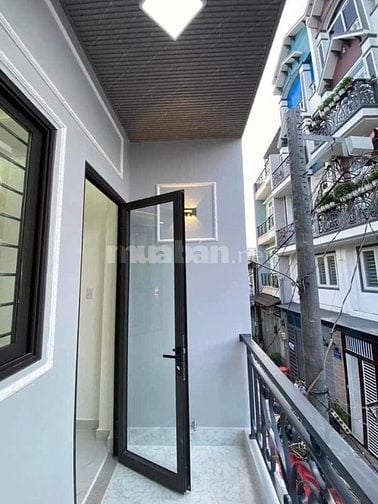 Thanh Lý Căn Nhà Ngay Huỳnh Văn Bánh, Phú Nhuận/ DT 75,4m2/ 4 Tỷ 820tr