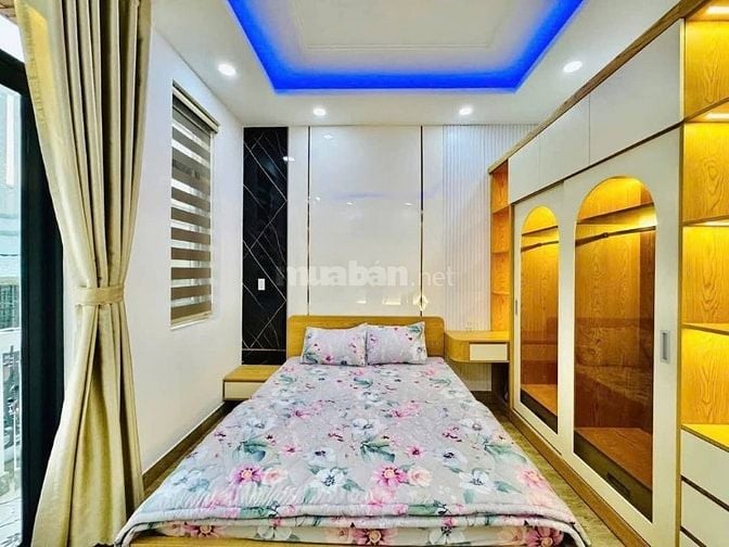 Bán gấp nhà ở đường Cao Thắng, phường 5, quận 3, giá 2 tỷ 750 triệu 