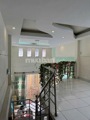 Bán nhà Quận 3 - DTSD: 152m2 - 5 tầng - Hẻm ô tô trên dưới 12ty