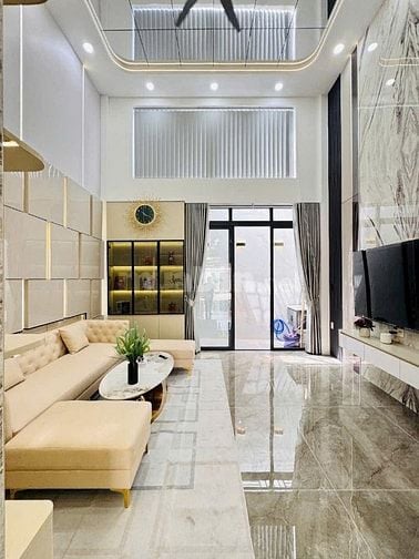 Đi nước ngoài định cư bán gấp nhà ở đường Trần Hưng Đạo, phường 11, qu