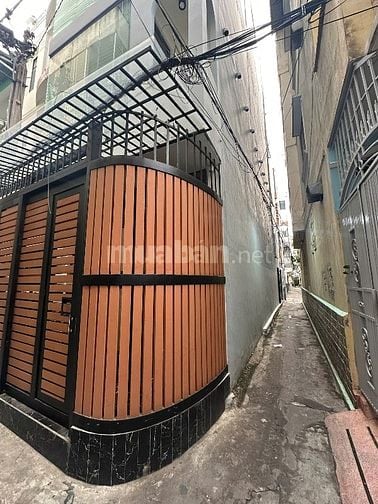 BÁN GẤP NHÀ TRUNG TÂM QUẬN 3 - HẺM 32 CAO THẮNG 