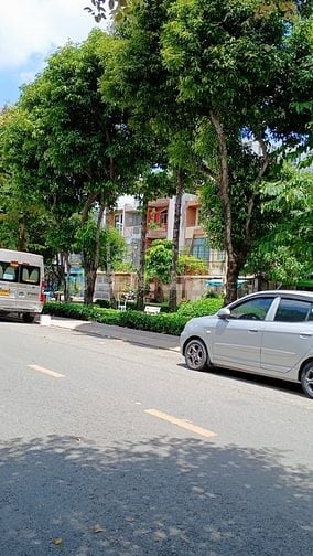 Bán Nhà 3 Tầng, 56m2, xe hơi Trong Nhà, Bùi Minh Trực, Q.8, Chỉ 6,x Ty